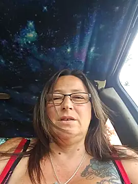 Snapshot of angelbaby1998 chatting on May 2026 09:32:02 PM angelbaby1998 online show from May 2026 09:32:02 PM