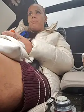 Snapshot of assonphatphat chatting on November 2025 10:42:01 PM assonphatphat online show from November 2025 10:42:01 PM