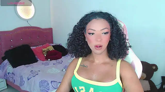 Snapshot of Tanedra_collings chatting on July 2026 02:40:01 AM Tanedra collings online show from July 2026 02:40:01 AM