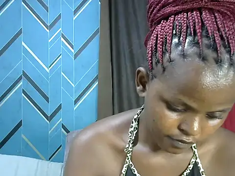 Snapshot of Lusty_vybez chatting on February 2025 06:19:01 PM Lusty vybez online show from February 2025 06:19:01 PM