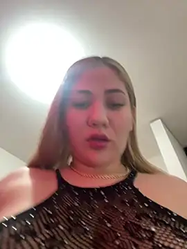 Snapshot of Celestedubois chatting on February 2026 07:07:01 PM Celestedubois online show from February 2026 07:07:01 PM