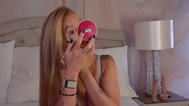 GingerEllis online show from September 2025 04:16:01 AM