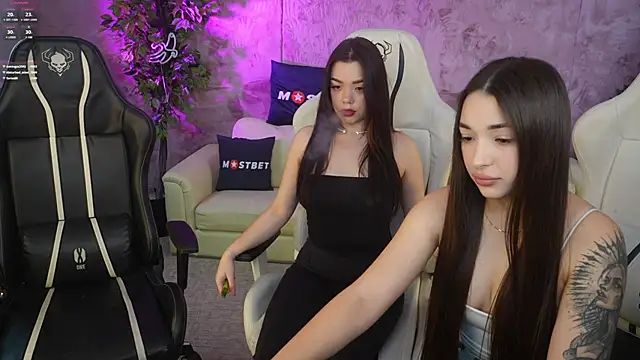 Jasmine Flow online show from December 2024 03:42:02 PM