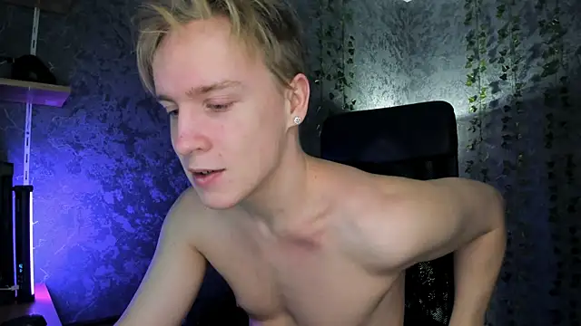 AlexxSweet online show from December 2025 06:41:02 AM