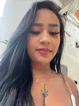 Snapshot of Luisa_Fernandaa chatting on May 2026 10:19:01 PM Luisa Fernandaa online show from May 2026 10:19:01 PM