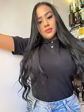 Snapshot of Luisa_Fernandaa chatting on May 2026 08:06:01 PM Luisa Fernandaa online show from May 2026 08:06:01 PM