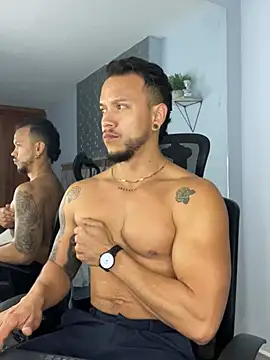 ARON TAYLER01 online show from February 2025 04:03:01 PM