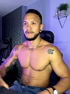 ARON TAYLER01 online show from September 2025 10:26:02 AM