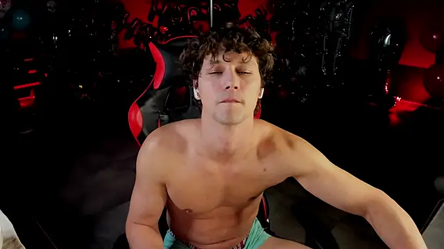 dirty-boss online show from November 2025 02:47:02 AM