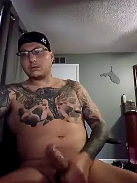 Snapshot of MrBiggBallz chatting on December 2024 09:42:02 PM MrBiggBallz online show from December 2024 09:42:02 PM