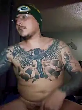 Snapshot of MrBiggBallz chatting on January 2025 04:10:01 AM MrBiggBallz online show from January 2025 04:10:01 AM