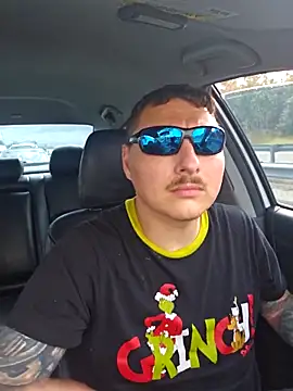 Snapshot of MrBiggBallz chatting on December 2025 06:49:02 PM MrBiggBallz online show from December 2025 06:49:02 PM