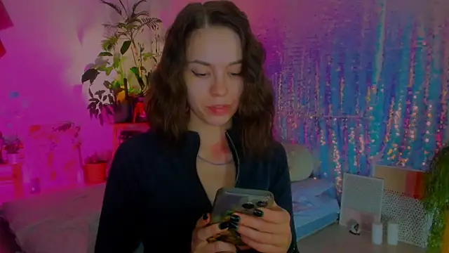 poli   online show from January 2025 11:18:01 PM