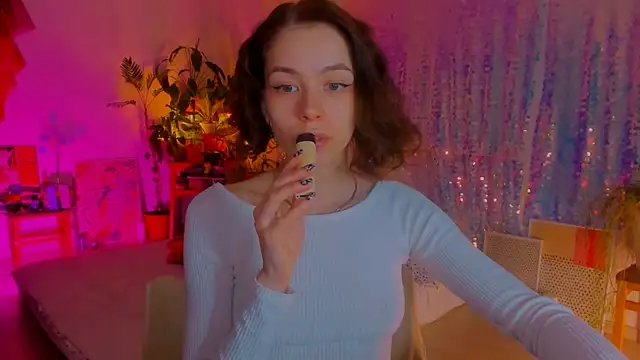 poli   online show from March 2025 08:43:01 PM