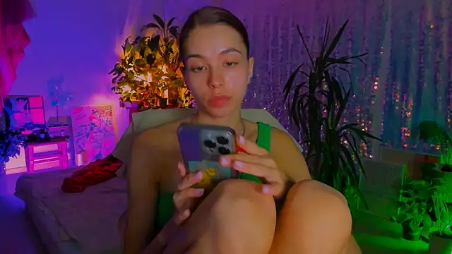 poli   online show from September 2025 06:08:01 PM