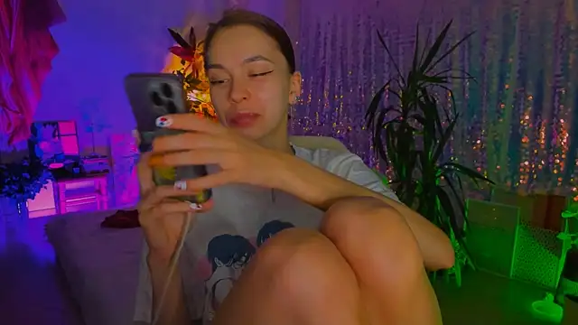 poli   online show from October 2025 08:35:01 PM