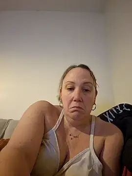 Wisie Cutie online show from January 2025 11:02:01 PM