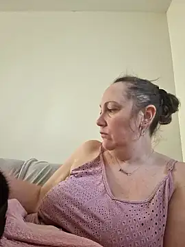 Wisie Cutie online show from February 2025 02:41:01 PM