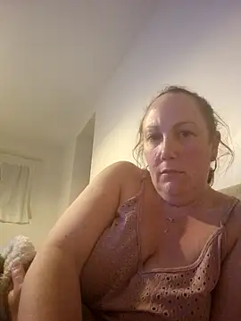 Wisie Cutie online show from March 2025 11:04:02 PM