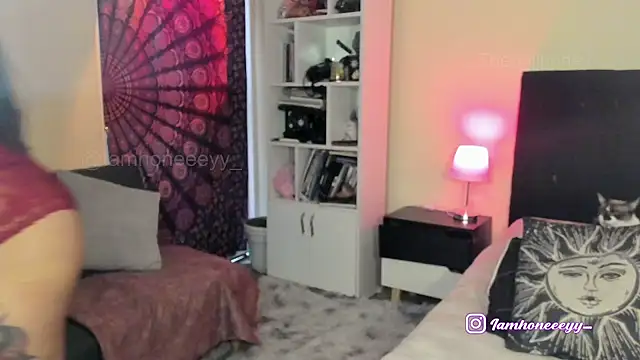 Snapshot of Thedollhoney chatting on July 2026 03:41:01 PM Thedollhoney online show from July 2026 03:41:01 PM