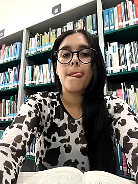 Annya-sweet online show from March 2026 03:04:01 PM