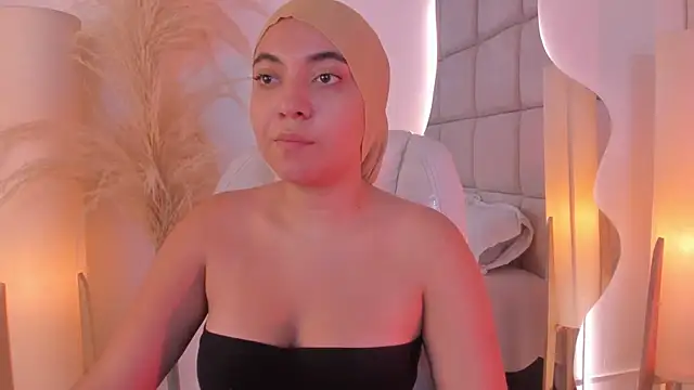 Snapshot of Sooffii_1 chatting on January 2026 02:17:01 AM Sooffii 1 online show from January 2026 02:17:01 AM