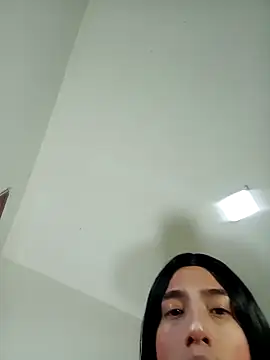 yesik beltran online show from December 2024 01:47:01 PM