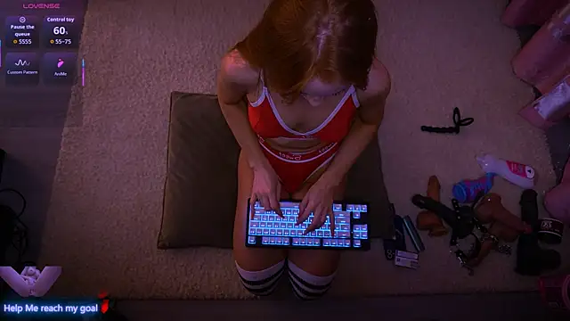 Snapshot of Redhead_Shark_new chatting on June 2026 08:33:01 PM Redhead Shark new online show from June 2026 08:33:01 PM