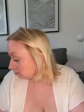 BBW Nora online show from April 2026 07:56:01 AM