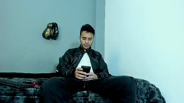 Snapshot of x_Harold_x_ chatting on November 2025 01:31:01 PM x Harold x online show from November 2025 01:31:01 PM