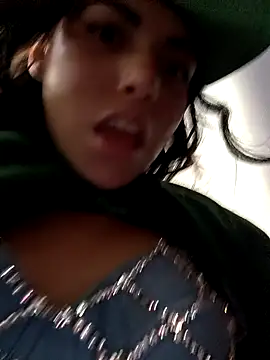 i am nina  online show from February 2025 06:35:02 PM