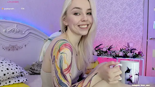 LillyMoure  online show from March 2025 03:05:02 AM