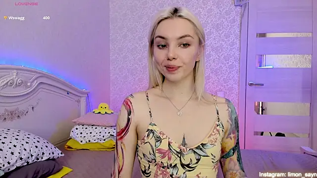 LillyMoure  online show from March 2025 02:59:01 AM