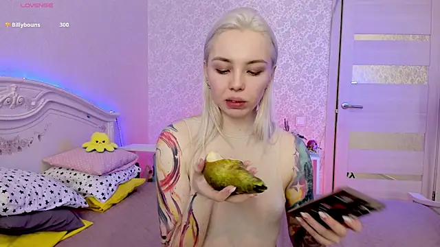 LillyMoure  online show from March 2025 03:20:01 AM