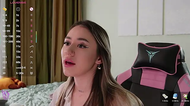 Fiona-Love online show from November 2025 03:23:01 PM