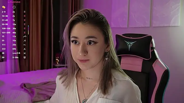 Fiona-Love online show from January 2026 05:18:01 PM