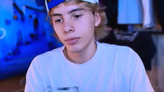 Snapshot of dimitri_tv chatting on September 2025 08:41:01 PM dimitri tv online show from September 2025 08:41:01 PM