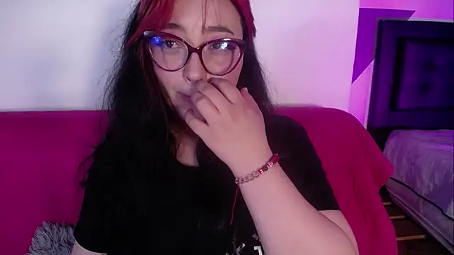 Snapshot of Miss_Loise chatting on January 2025 04:05:01 PM Miss Loise online show from January 2025 04:05:01 PM