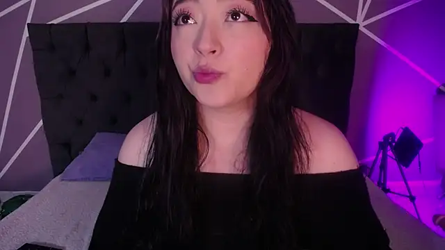 Snapshot of Miss_Loise chatting on March 2025 01:51:01 PM Miss Loise online show from March 2025 01:51:01 PM