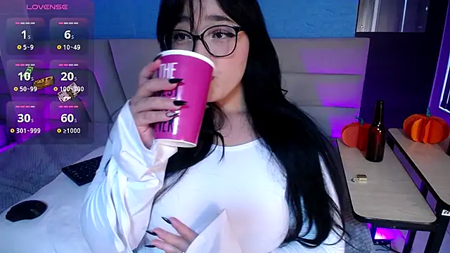 Snapshot of Miss_Loise chatting on September 2025 10:37:02 PM Miss Loise online show from September 2025 10:37:02 PM