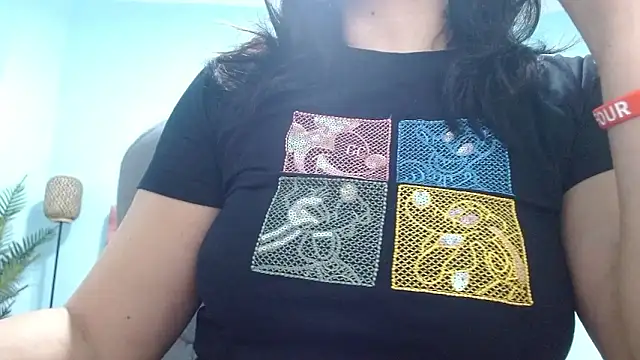 sophia hadid online show from January 2026 07:37:02 PM