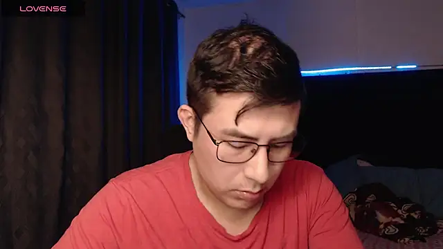 andrewmhilton  online show from December 2025 07:26:01 AM