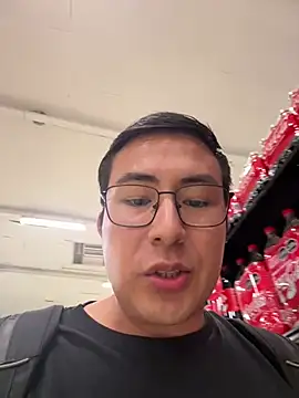 andrewmhilton  online show from March 2026 12:28:02 AM