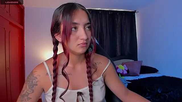 Snapshot of _Tammyy chatting on December 2024 07:14:01 PM  Tammyy online show from December 2024 07:14:01 PM