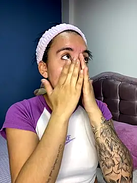 Snapshot of _Tammyy chatting on October 2025 11:19:01 AM  Tammyy online show from October 2025 11:19:01 AM