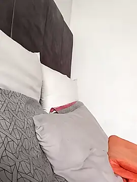 BLACK BOTTOM03 online show from April 2026 12:22:01 PM