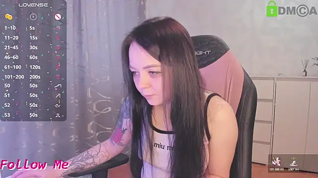 Snapshot of AnnyHoney_ chatting on March 2026 10:43:01 AM AnnyHoney online show from March 2026 10:43:01 AM