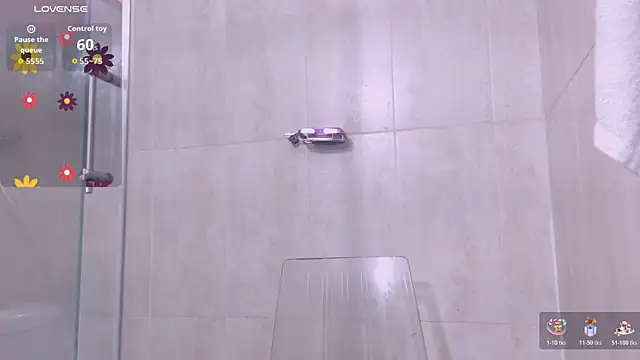 Snapshot of ElizabethBell_ chatting on October 2025 03:29:02 AM ElizabethBell online show from October 2025 03:29:02 AM