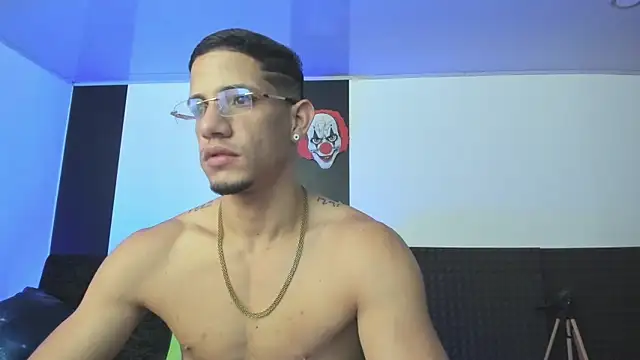 jhonnysnow17 online show from January 2025 03:58:01 PM