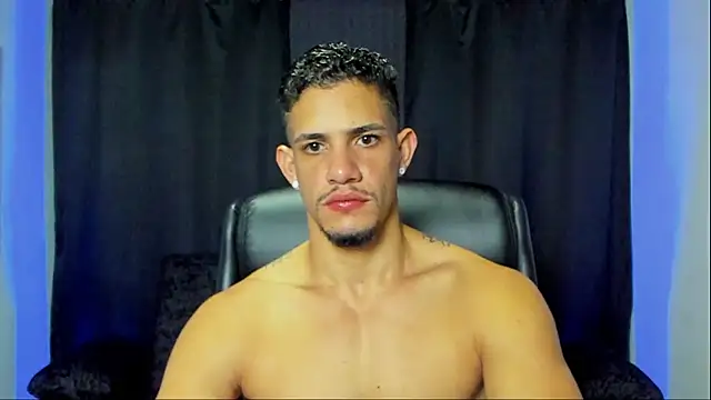 jhonnysnow17 online show from December 2025 06:11:01 AM